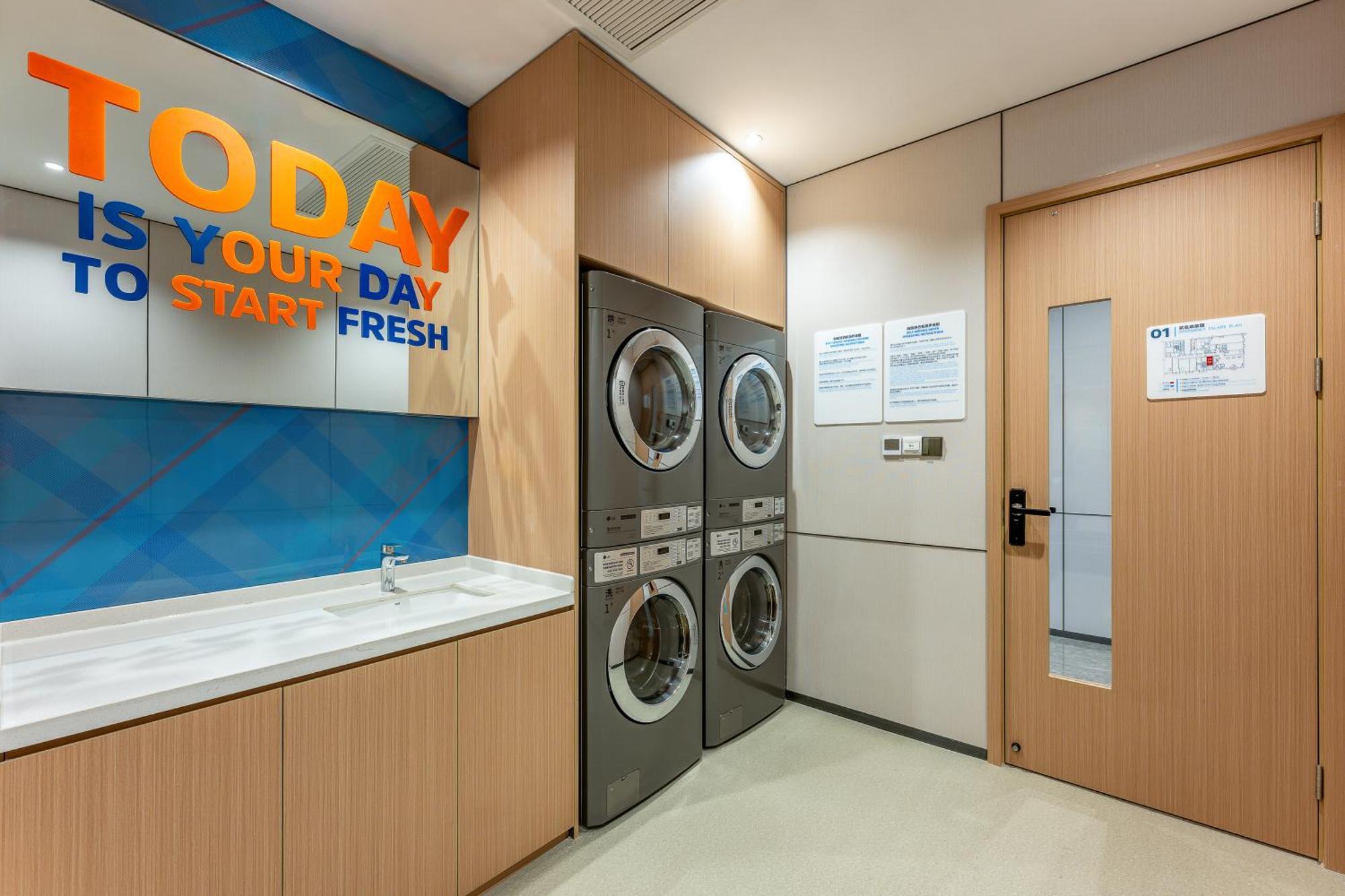 Holiday Inn Express Taizhou City Center By Ihg Bagian luar foto